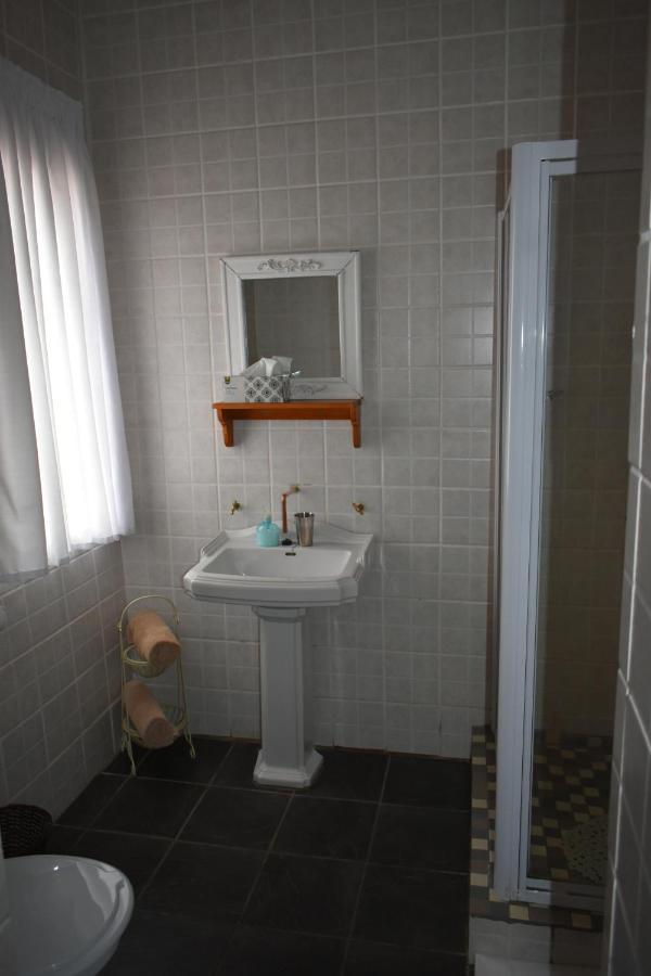 Steytlerville Royal Hotel מראה חיצוני תמונה
