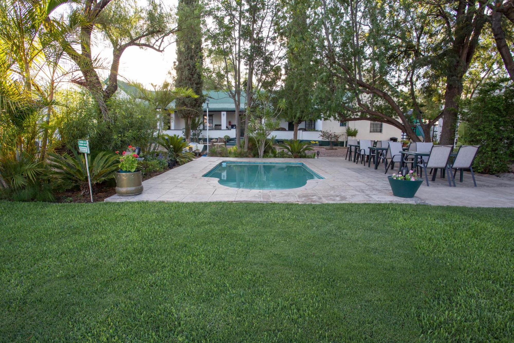Steytlerville Royal Hotel מראה חיצוני תמונה