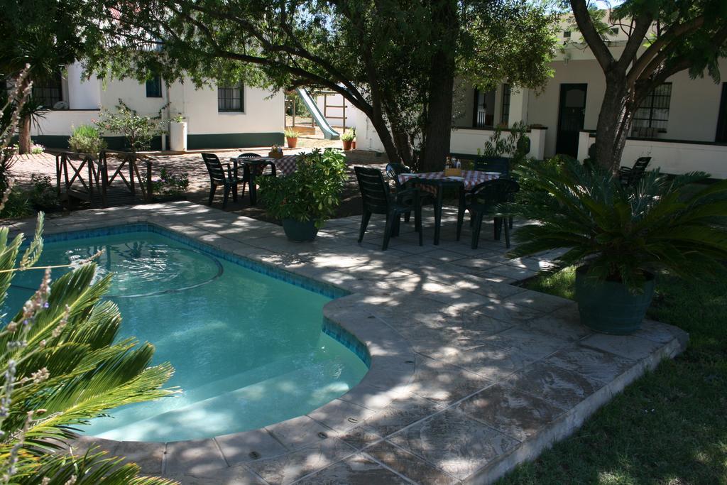 Steytlerville Royal Hotel מראה חיצוני תמונה